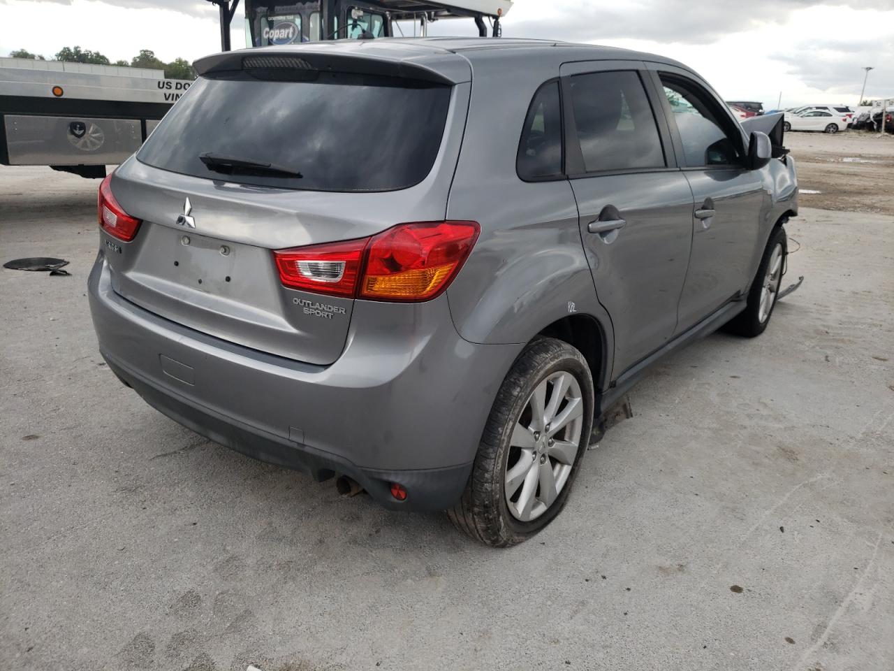 Photo 4 from auction – 2014 MITSUBISHI OUTLANDER with VIN 4A4AP3AU7EE008747