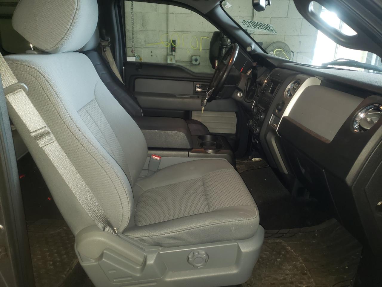 Photo 5 from auction – 2014 FORD F150 SUPER with VIN 1FTFW1EF8EFB01965