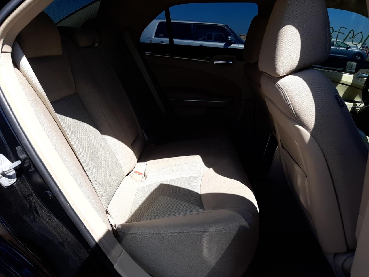Photo 6 from auction – 2012 CHRYSLER 300 with VIN 2C3CCAAG4CH264008