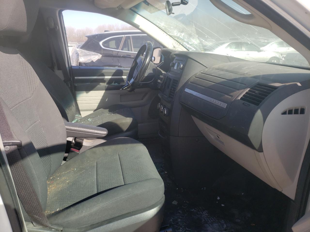 صورة رقم 5 من المزاد - 2010 DODGE GRAND CARA مع VIN 2D4CN1AE0AR390784