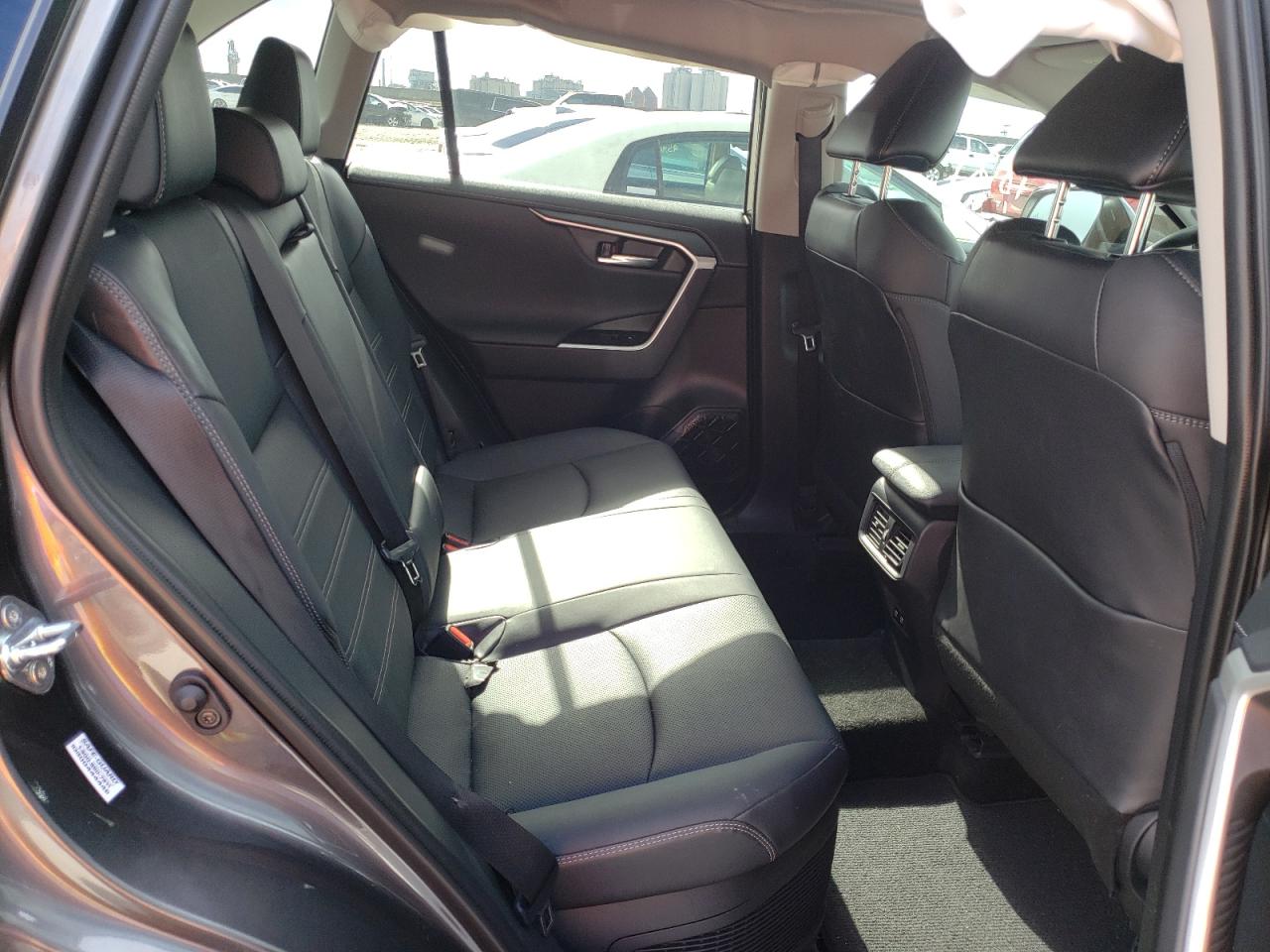 Photo 6 from auction – 2021 TOYOTA RAV4 LIMIT with VIN 4T3D6RFVXMU058609