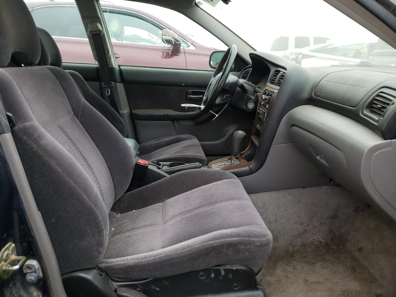 Photo 5 from auction – 2003 SUBARU LEGACY L with VIN 4S3BE635737215164