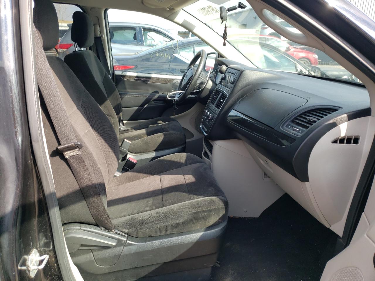 Photo 5 from auction – 2013 DODGE GRAND CARA with VIN 2C4RDGCG7DR523895