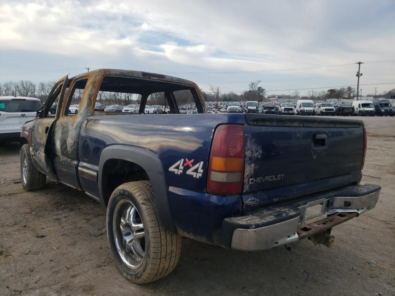 Photo 3 from auction – 2000 CHEVROLET SILVERADO with VIN 2GCEK19T5Y1190817