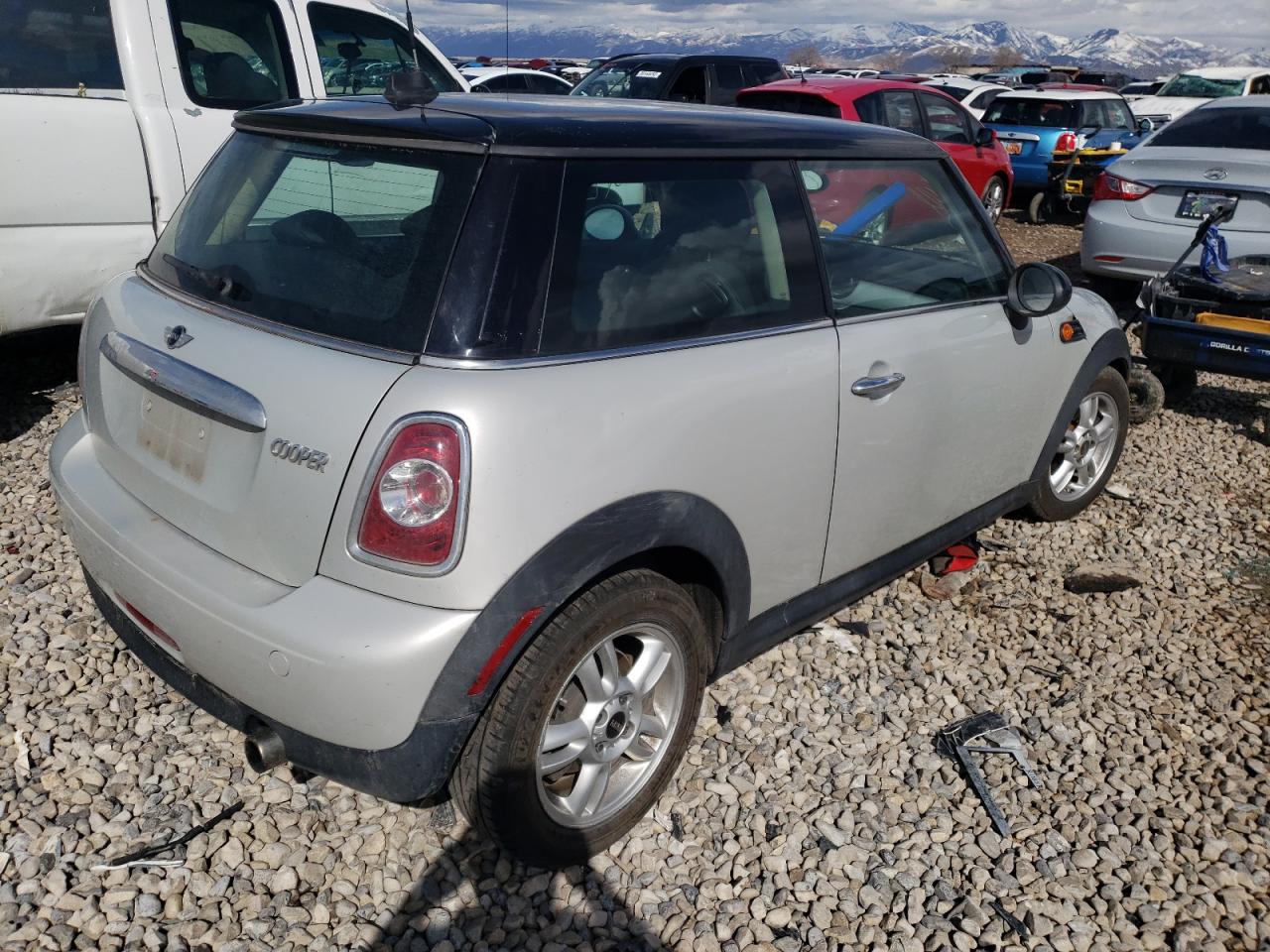 Photo 4 from auction – 2011 MINI COOPER with VIN WMWSU3C5XBT251175