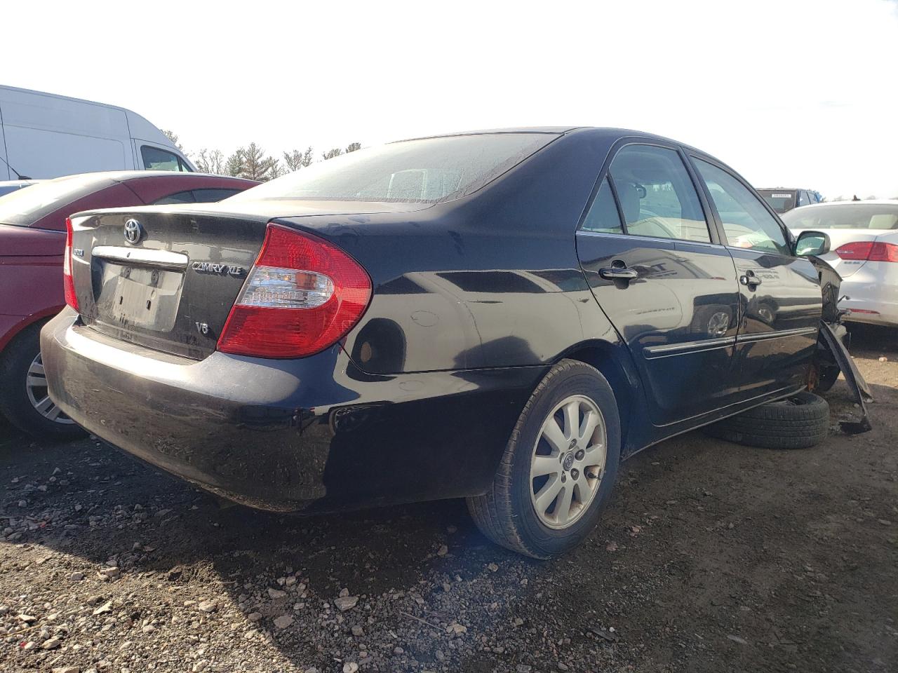 Photo 4 from auction – 2004 TOYOTA CAMRY with VIN 4T1BF30K14U078226