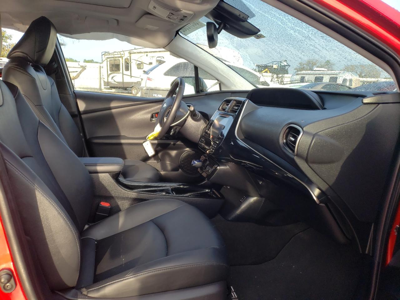 Photo 5 from auction – 2017 TOYOTA PRIUS with VIN JTDKARFU6H3532755