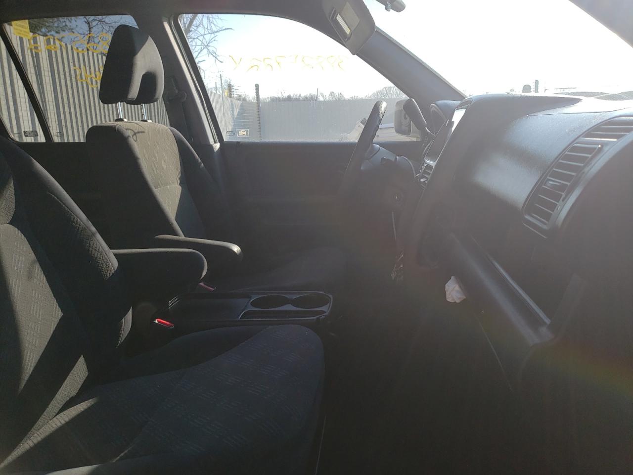 Photo 5 from auction – 2006 HONDA CR-V EX with VIN SHSRD78806U441841