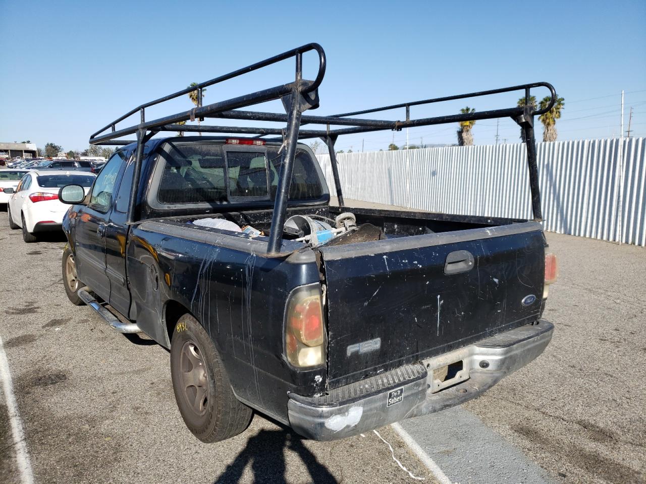 Photo 3 from auction – 2004 FORD F-150 with VIN 1FTRX17213NB02074