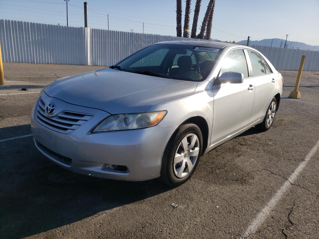 Photo 2 from auction – 2007 TOYOTA CAMRY CE with VIN 4T1BE46K77U086013