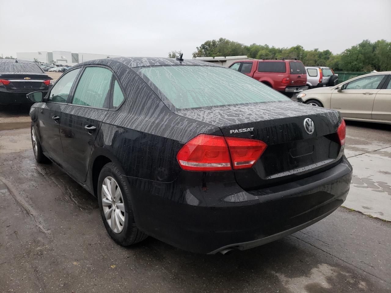 Photo 3 from auction – 2012 VOLKSWAGEN PASSAT S with VIN 1VWAP7A30CC045831