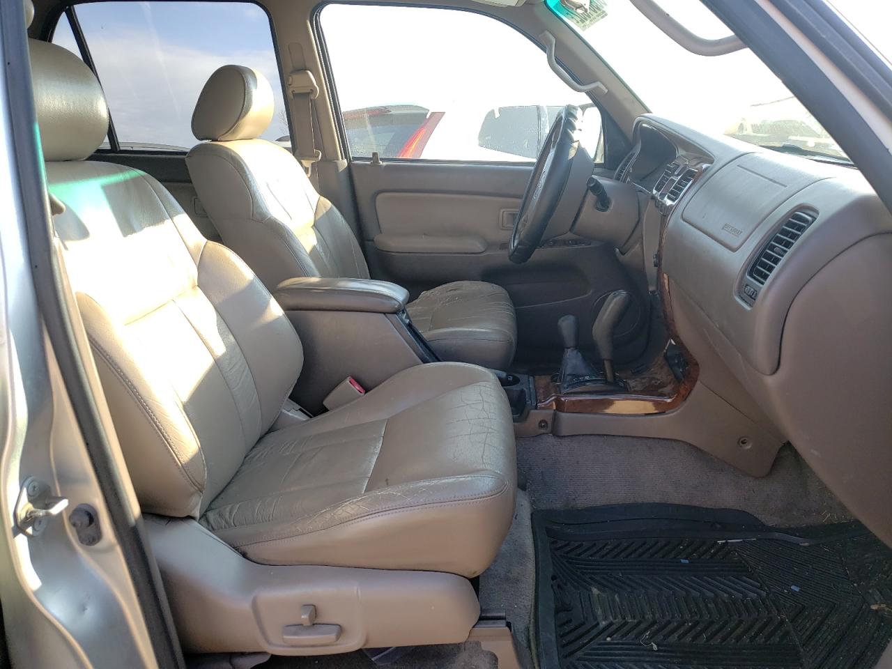 Photo 5 from auction – 2000 TOYOTA 4RUNNER LI with VIN JT3HN87R8Y0270116
