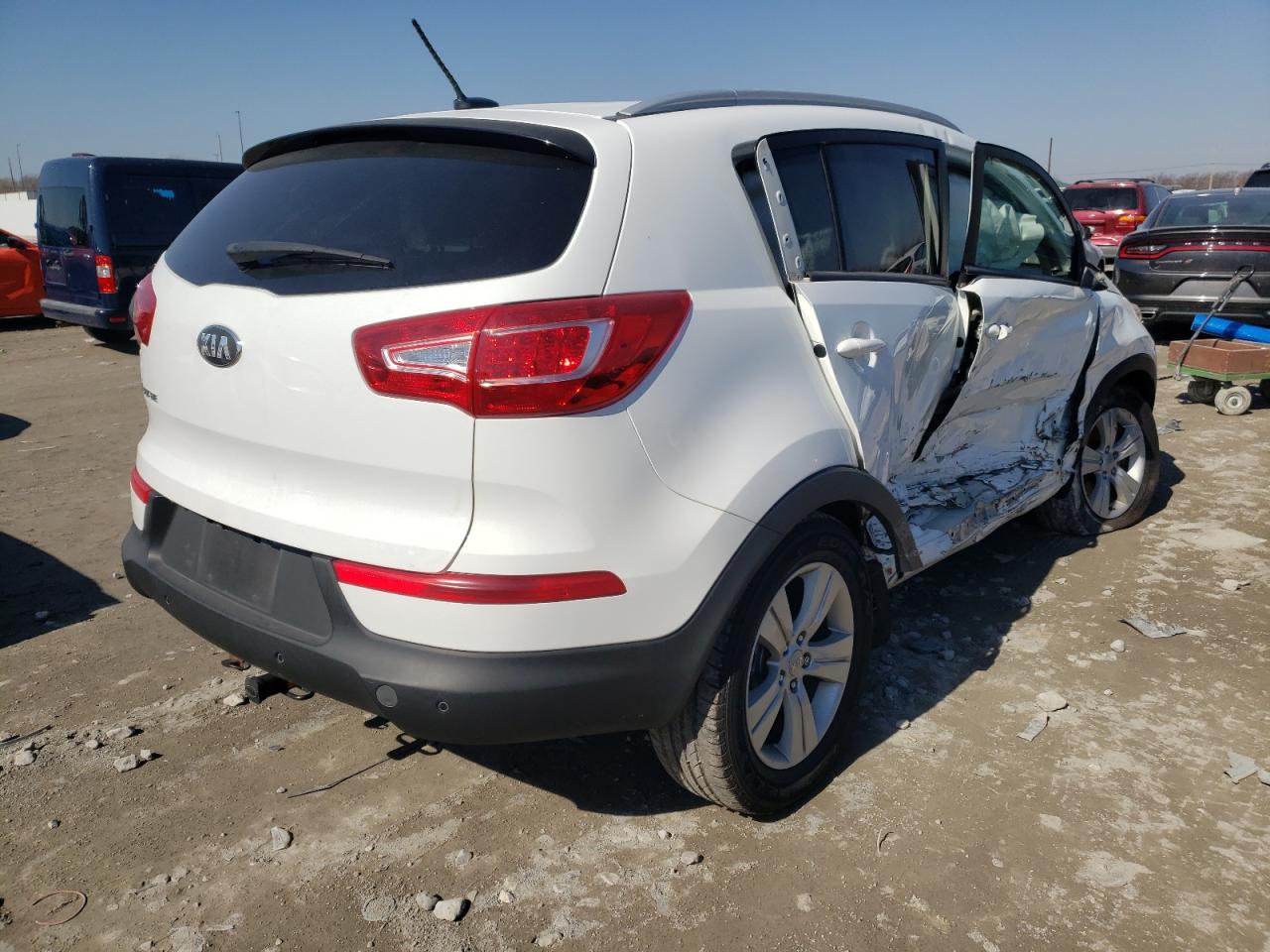 Photo 4 from auction – 2013 KIA SPORTAGE B with VIN KNDPB3A26D7379299