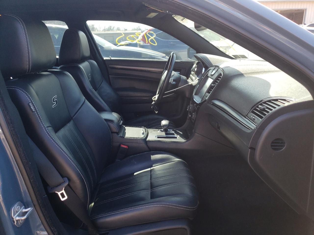 Photo 5 from auction – 2014 CHRYSLER 300 S with VIN 2C3CCAGG8EH337181