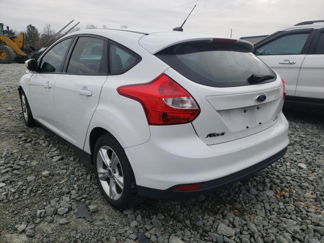 Photo 3 from auction – 2014 FORD FOCUS SE with VIN 1FADP3K26EL325762