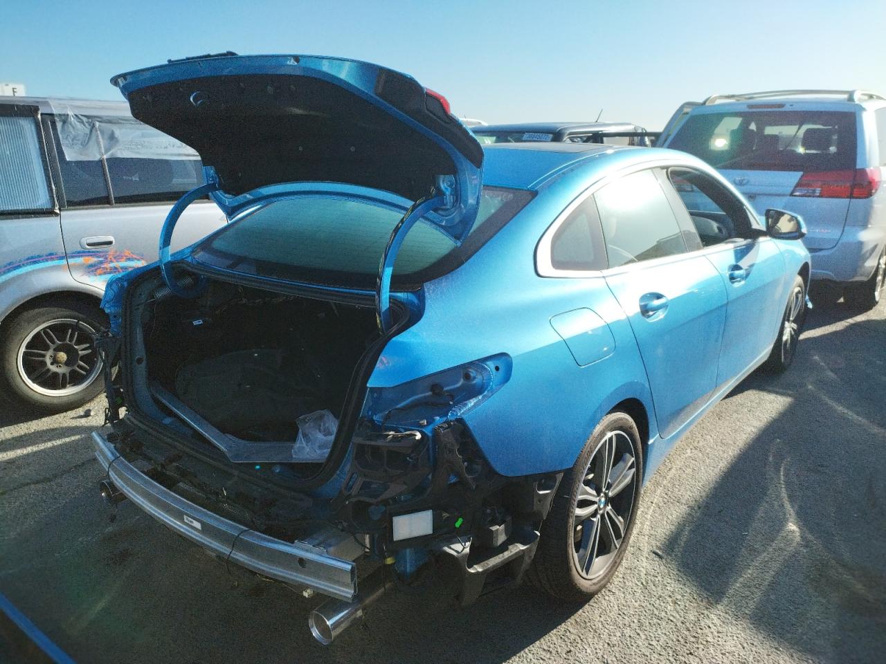 Photo 4 from auction – 2021 BMW 228I with VIN WBA53AK08M7J18470
