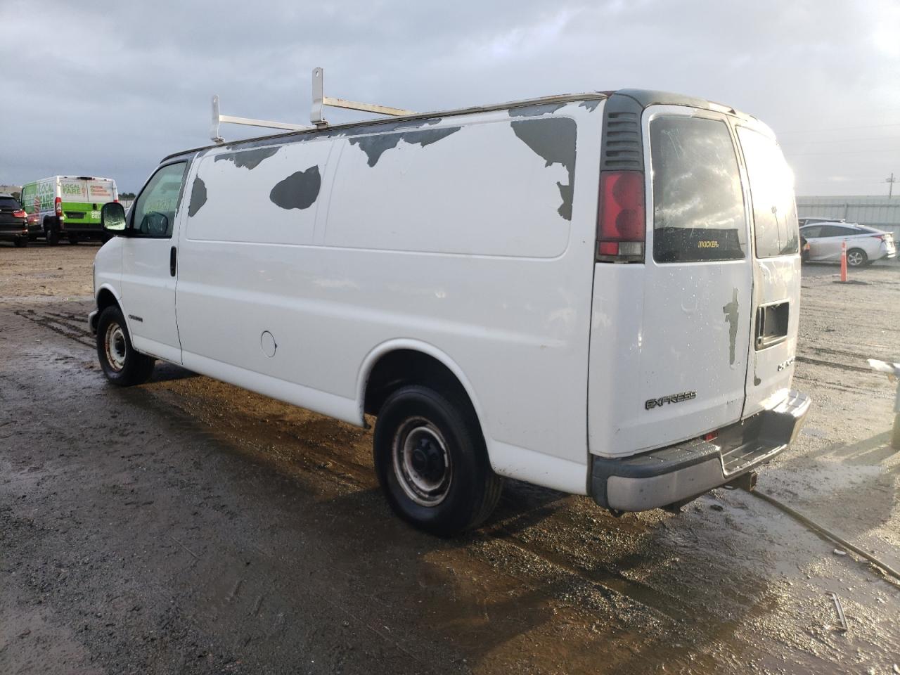 Photo 3 from auction – 2000 CHEVROLET EXPRESS G3 with VIN 1GCHG39R2Y1243297