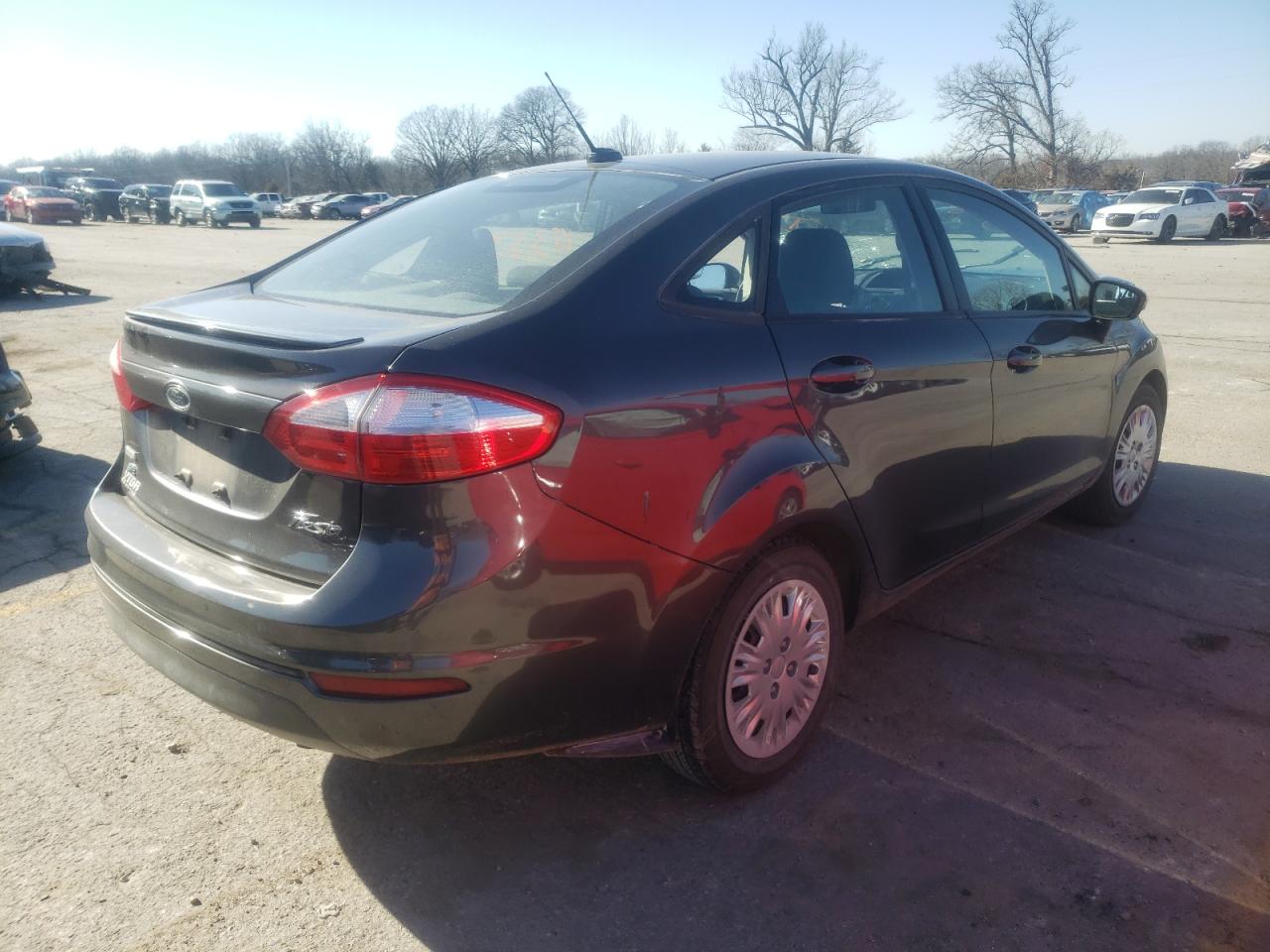 Photo 4 from auction – 2015 FORD FIESTA SE with VIN 3FADP4BE0FM104979