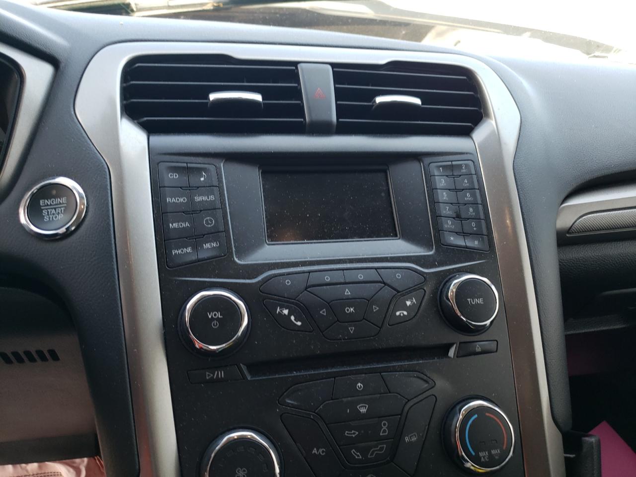 Photo 9 from auction – 2018 FORD FUSION SE with VIN 3FA6P0HD0JR144281