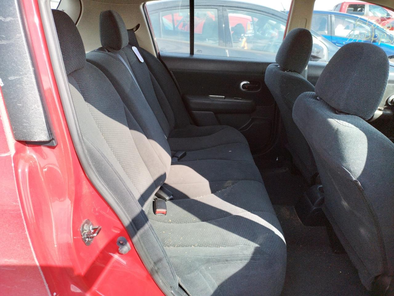 Photo 6 from auction – 2011 NISSAN VERSA S with VIN 3N1BC1CP5BL483282