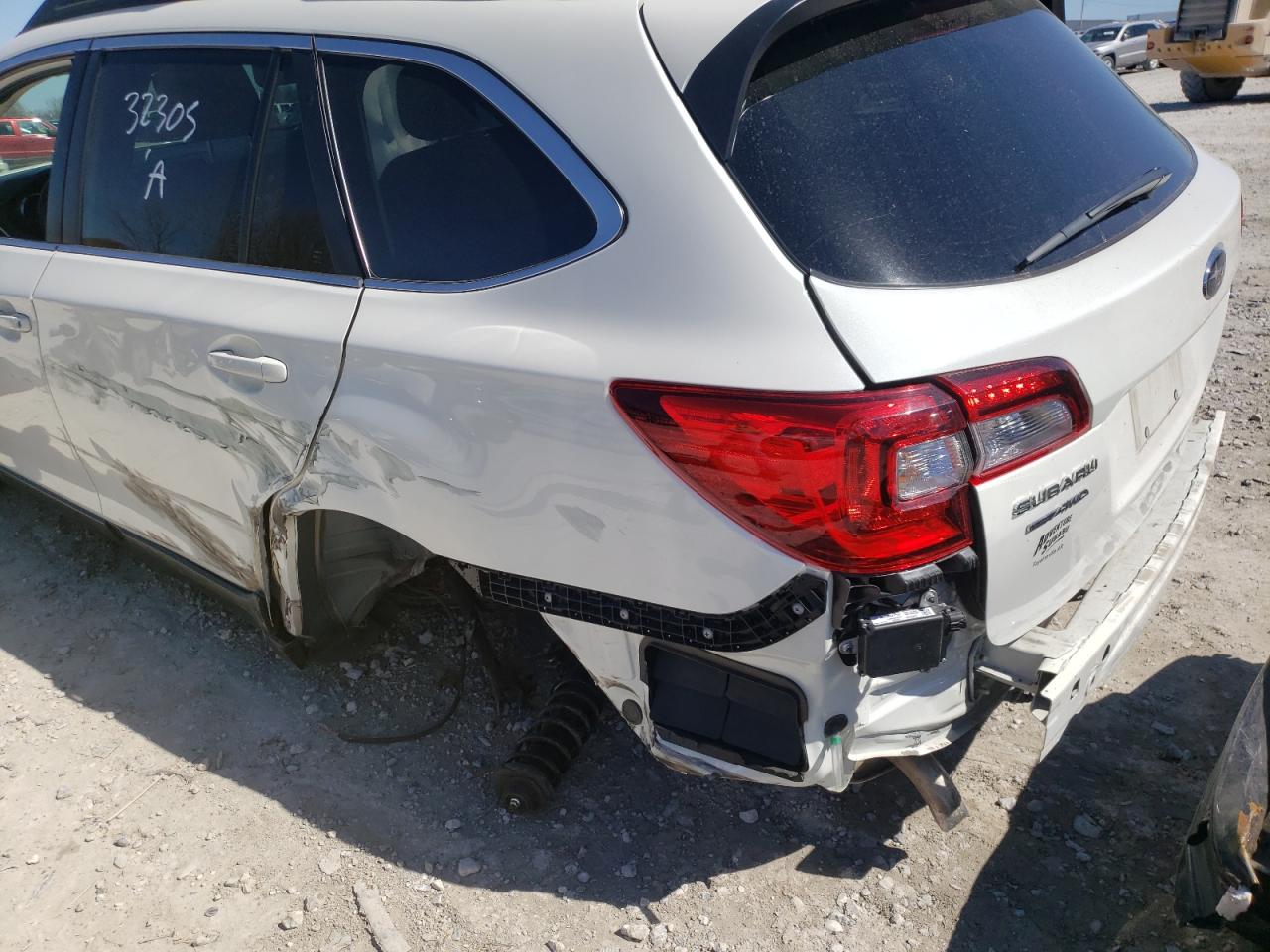 Photo 9 from auction – 2015 SUBARU OUTBACK 2. with VIN 4S4BSBNC6F3281788