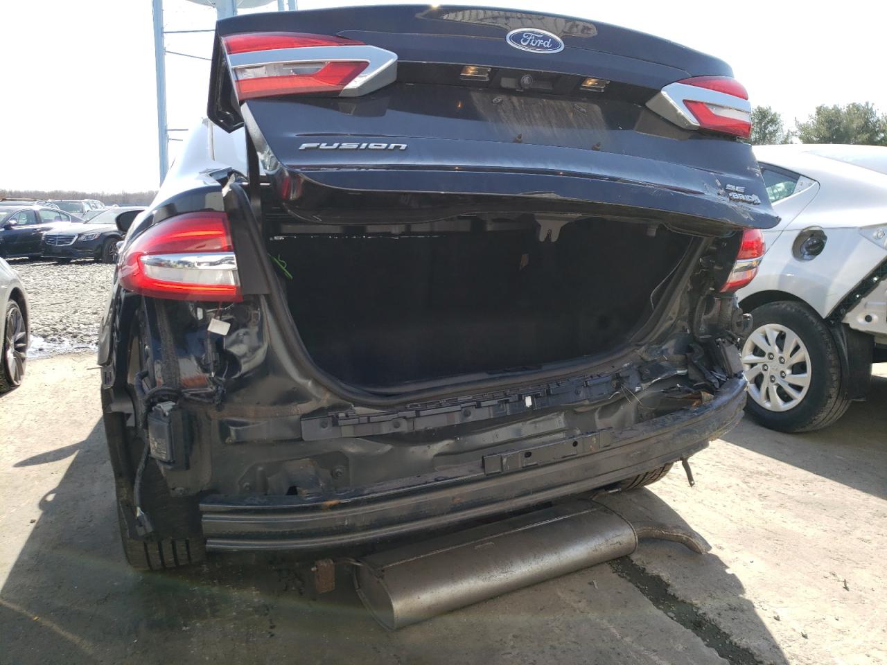 Photo 9 from auction – 2019 FORD FUSION SE with VIN 3FA6P0LU0KR212832