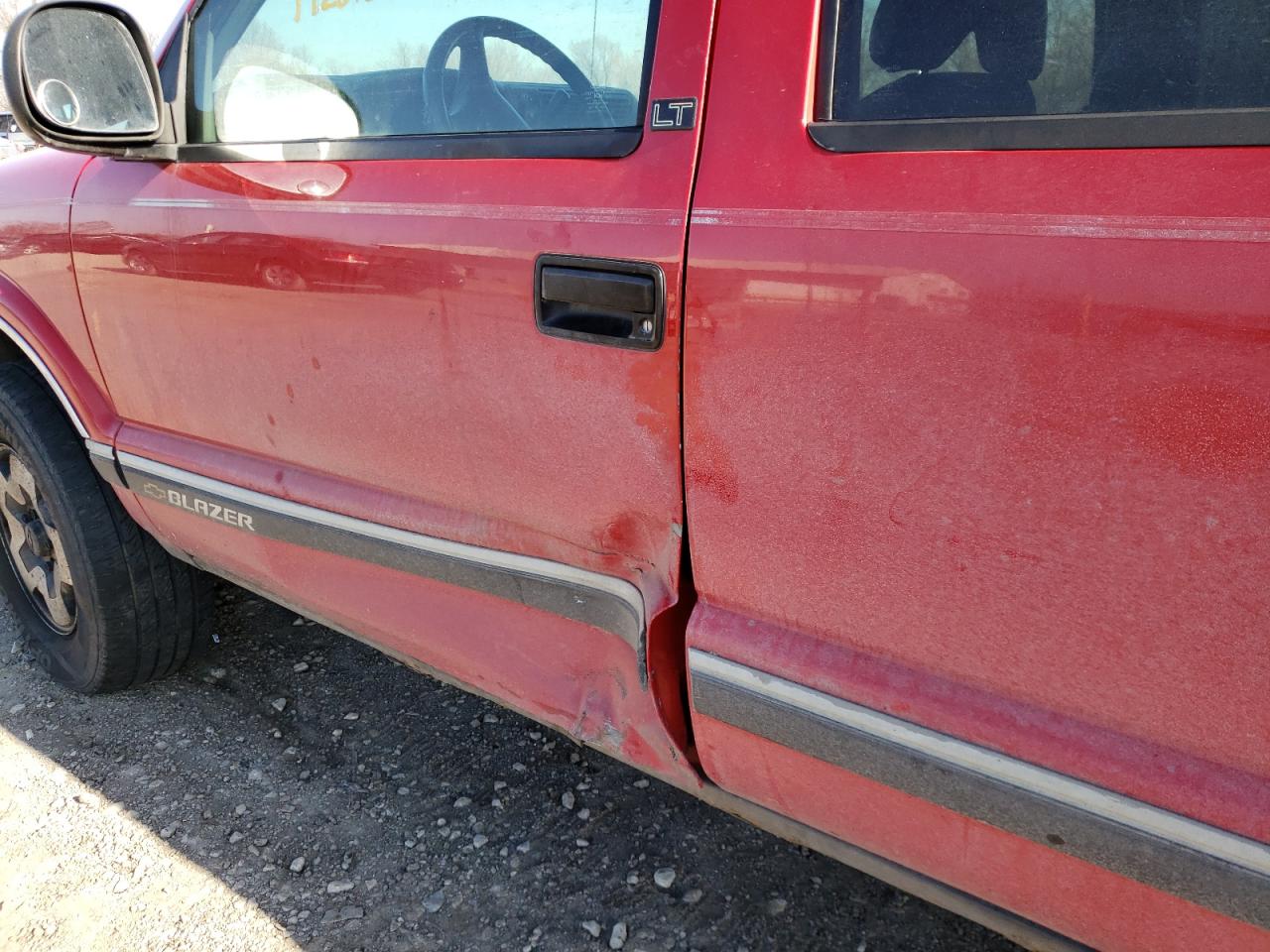 Photo 9 from auction – 1995 CHEVROLET BLAZER with VIN 1GNDT13W5S2228329