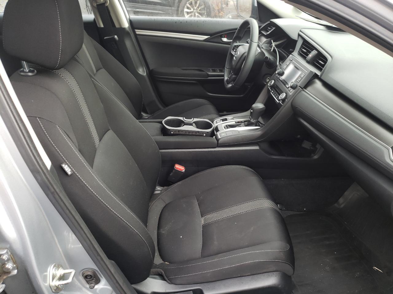 Photo 5 from auction – 2019 HONDA CIVIC LX with VIN 2HGFC2F60KH531319