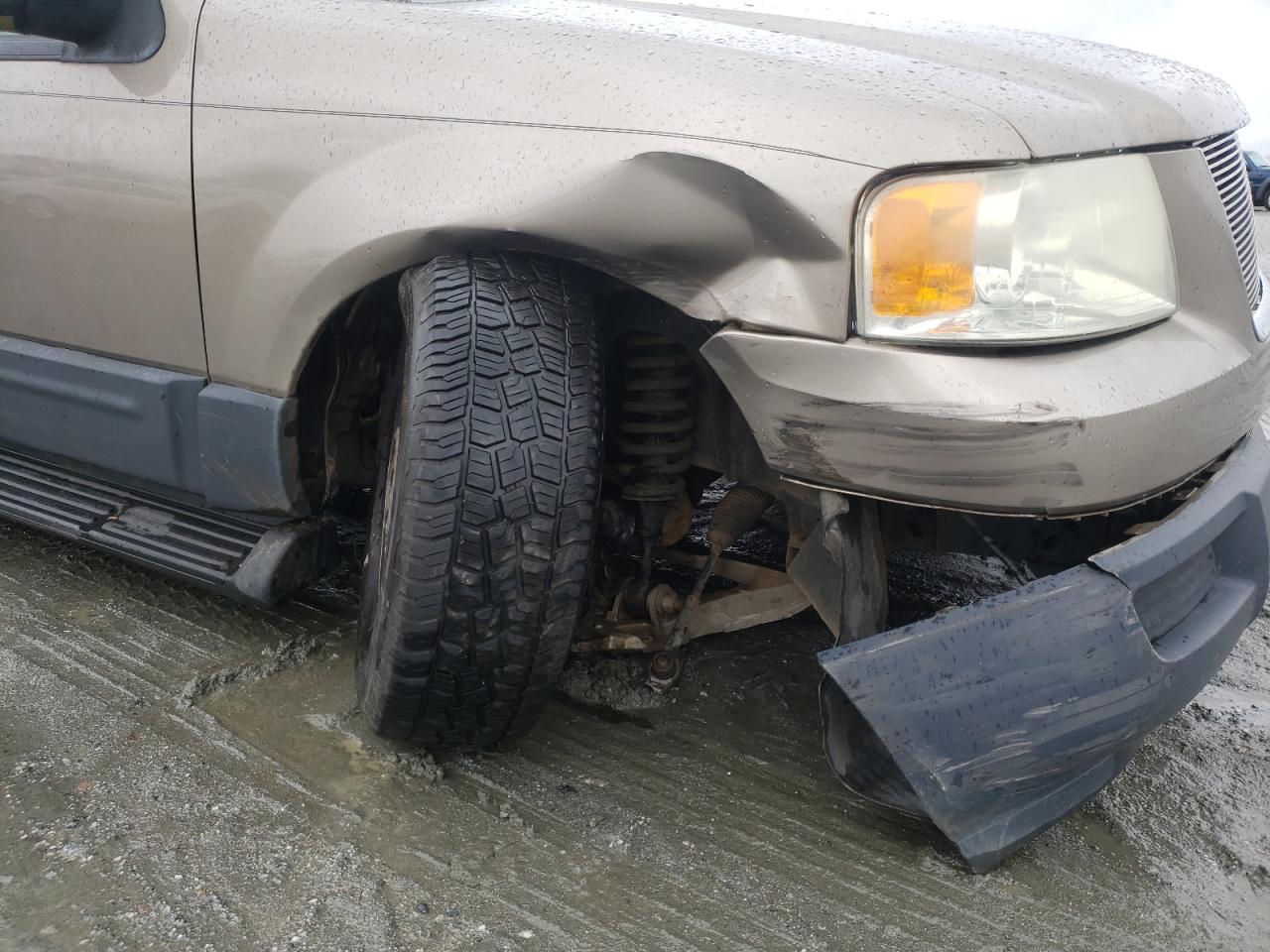 Photo 9 from auction – 2003 FORD EXPEDITION with VIN 1FMPU16W83LA76052