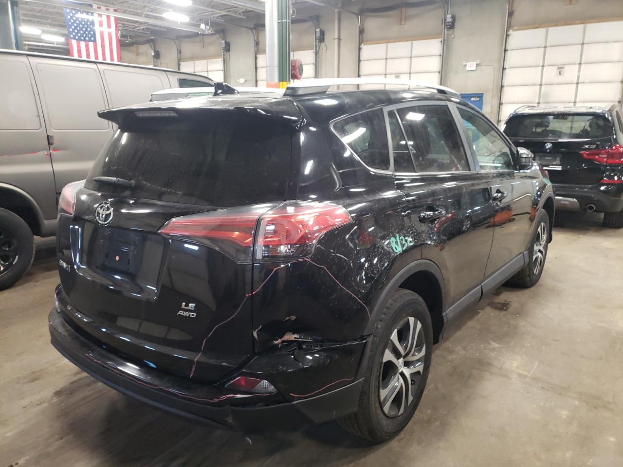 Foto 4 de la subasta – 2016 TOYOTA RAV4 LE con VIN 2T3BFREV5GW428166