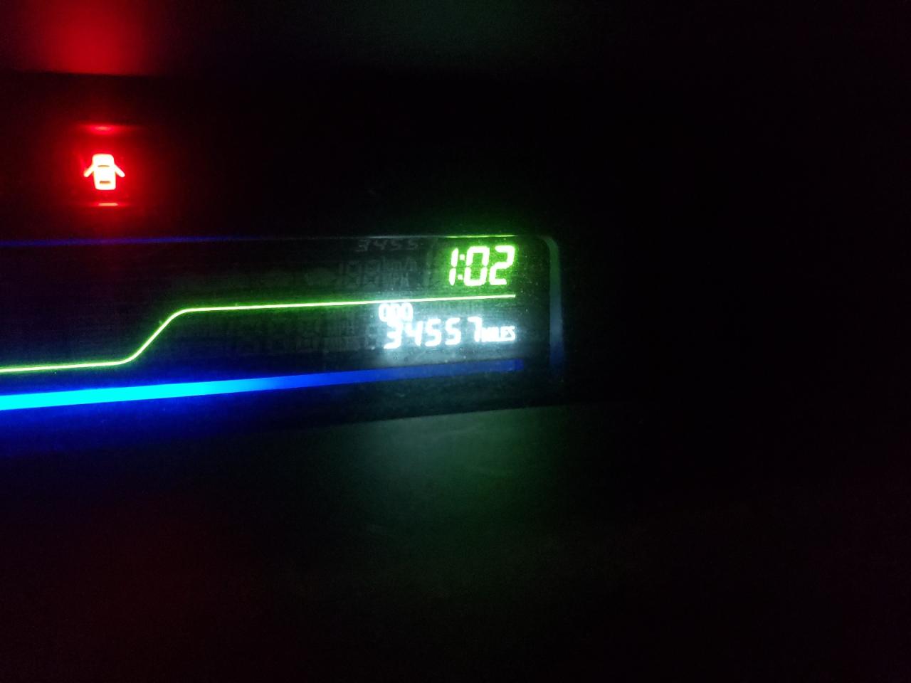 Photo 8 from auction – 2013 TOYOTA PRIUS V with VIN JTDZN3EU7D3257912