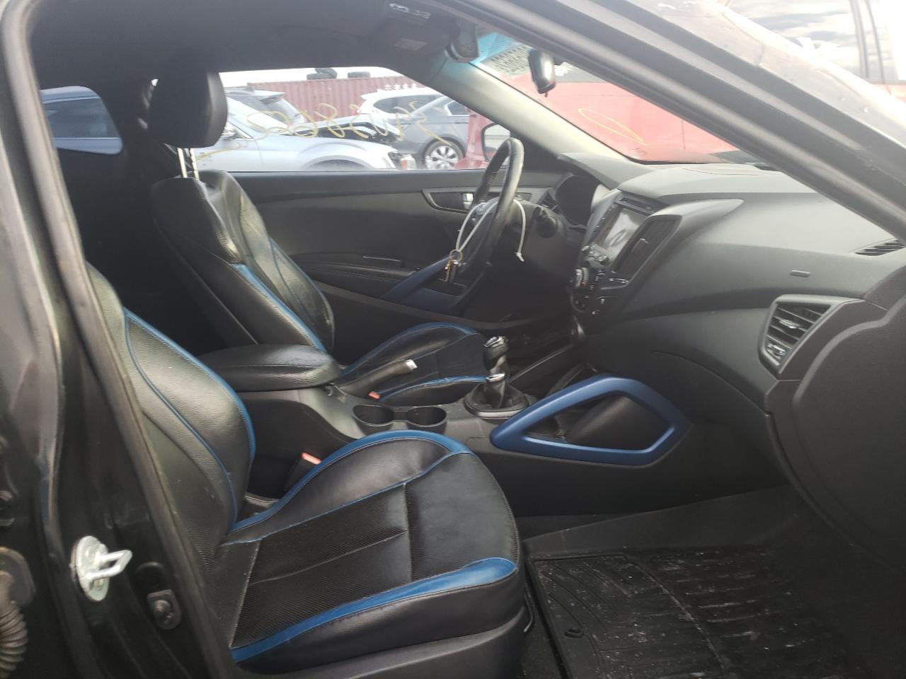 Photo 5 from auction – 2013 HYUNDAI VELOSTER T with VIN KMHTC6AE1DU152820