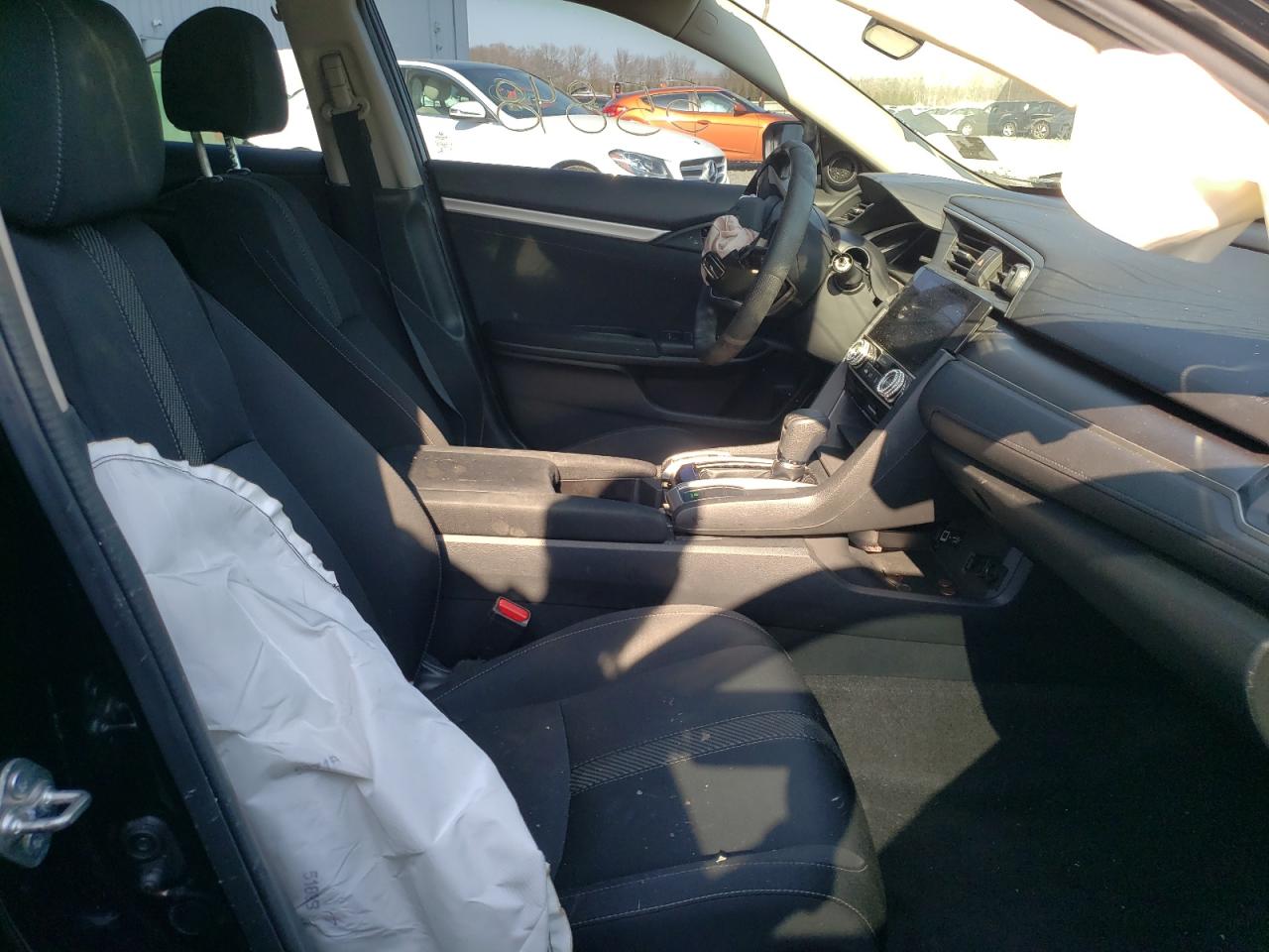 Photo 5 from auction – 2016 HONDA CIVIC EX with VIN 2HGFC2F79GH530119