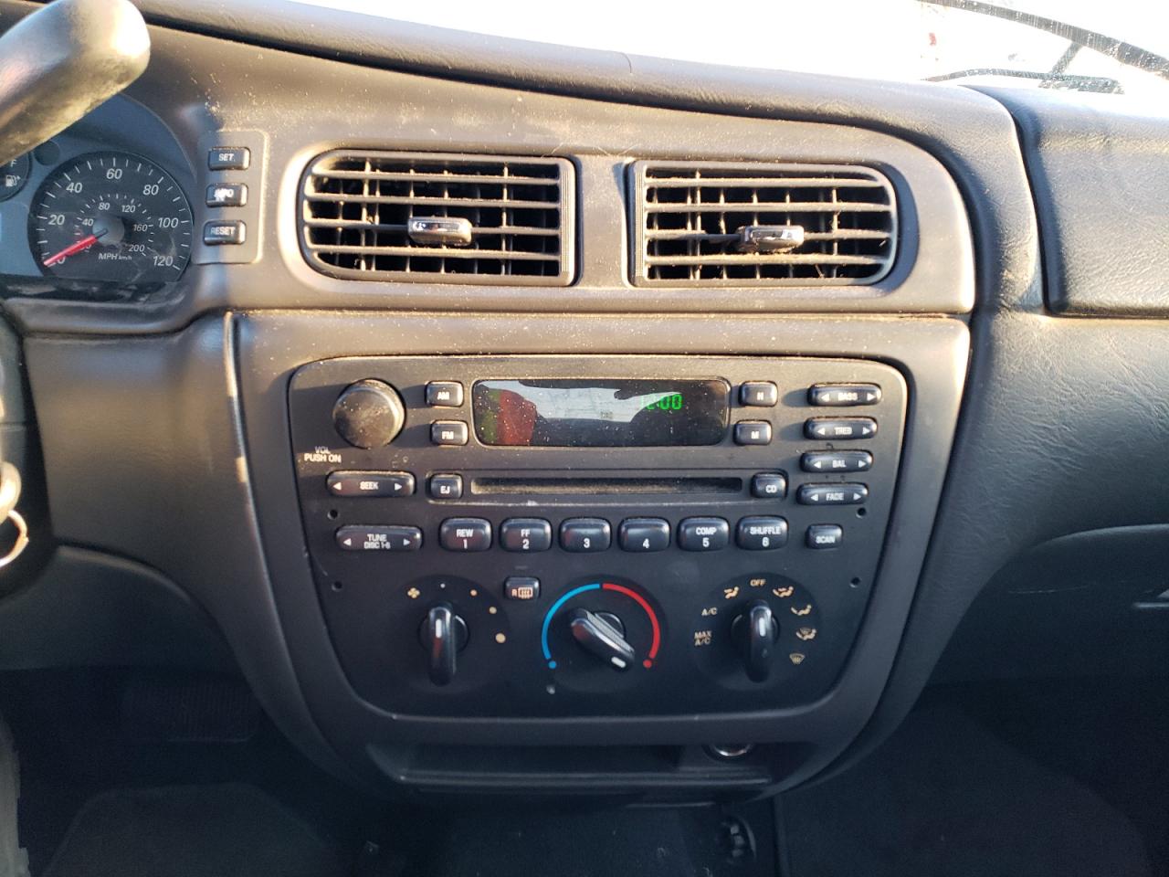 Photo 9 from auction – 2004 FORD TAURUS SES with VIN 1FAFP55U44G111040
