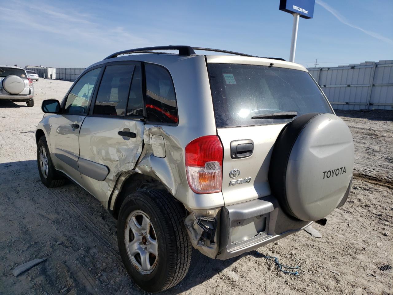 Photo 3 from auction – 2002 TOYOTA RAV4 with VIN JTEHH20VX26066859