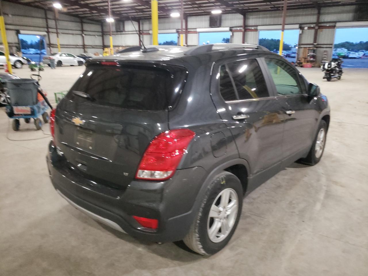Photo 4 from auction – 2018 CHEVROLET TRAX 1LT with VIN 3GNCJLSB5JL341450