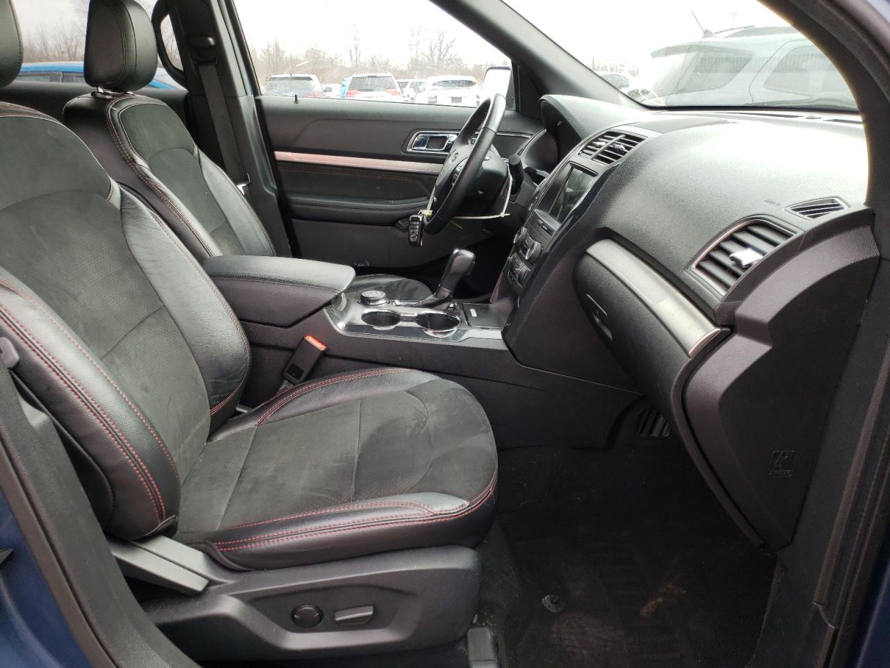 Photo 5 from auction – 2019 FORD EXPLORER X with VIN 1FM5K8D85KGA87415