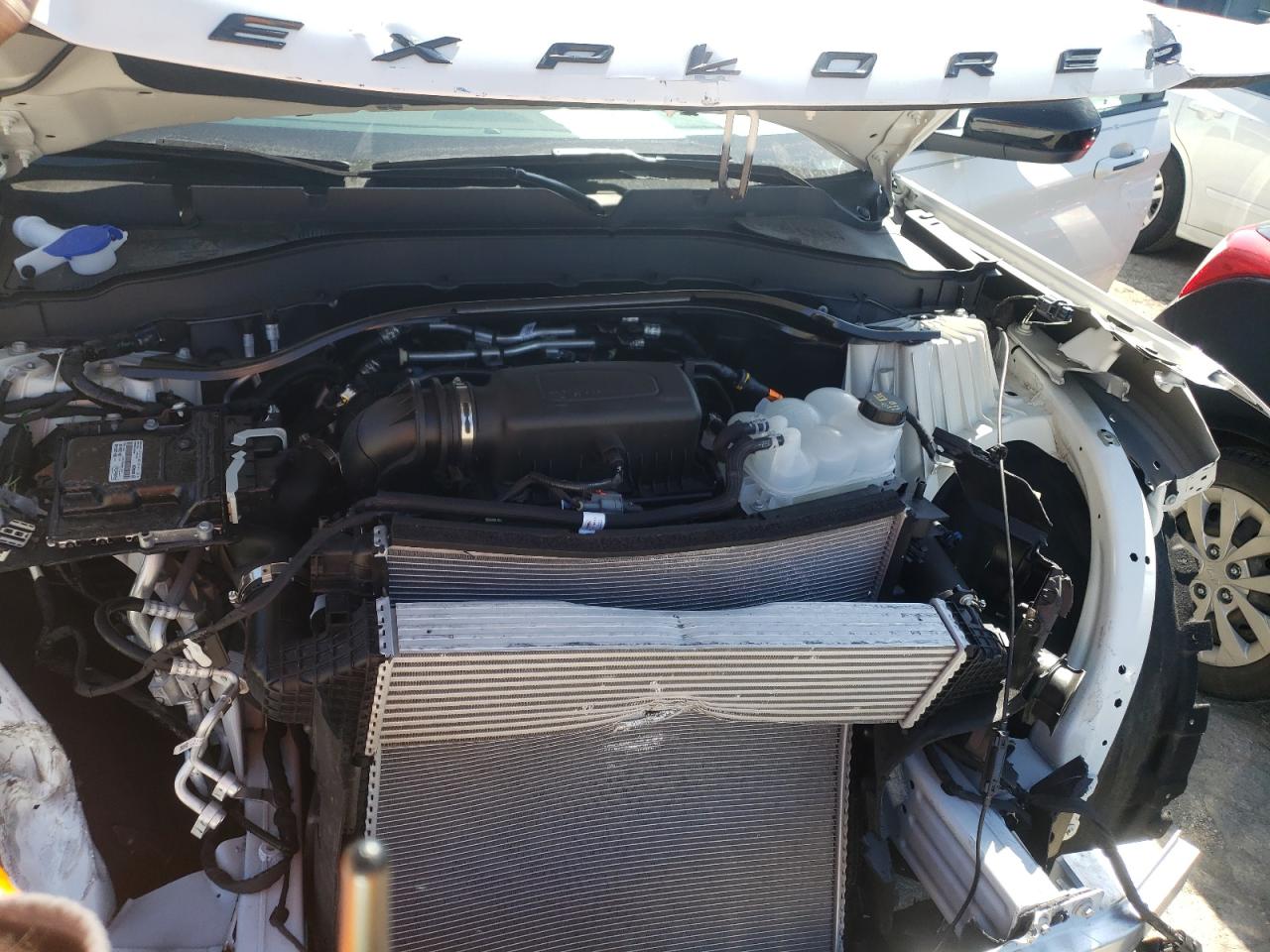 Photo 7 from auction – 2022 FORD EXPLORER S with VIN 1FMSK8KH1NGA28324