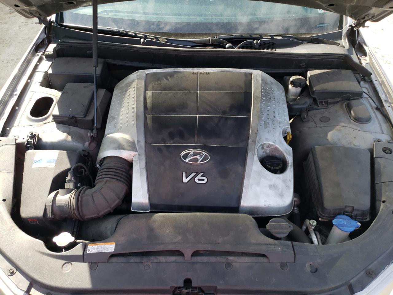 Photo 7 from auction – 2011 HYUNDAI GENESIS 3. with VIN KMHGC4DE3BU131188