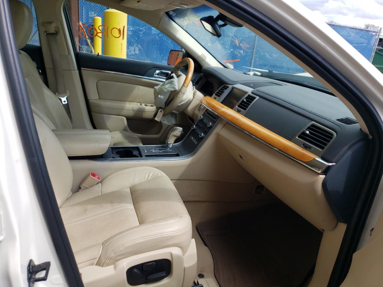 Photo 5 from auction – 2009 LINCOLN MKS with VIN 1LNHM93R19G626503