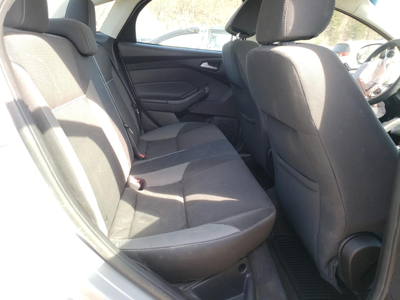Фото 6 с аукциона – 2014 FORD FOCUS SE с VIN 1FADP3F20EL269862