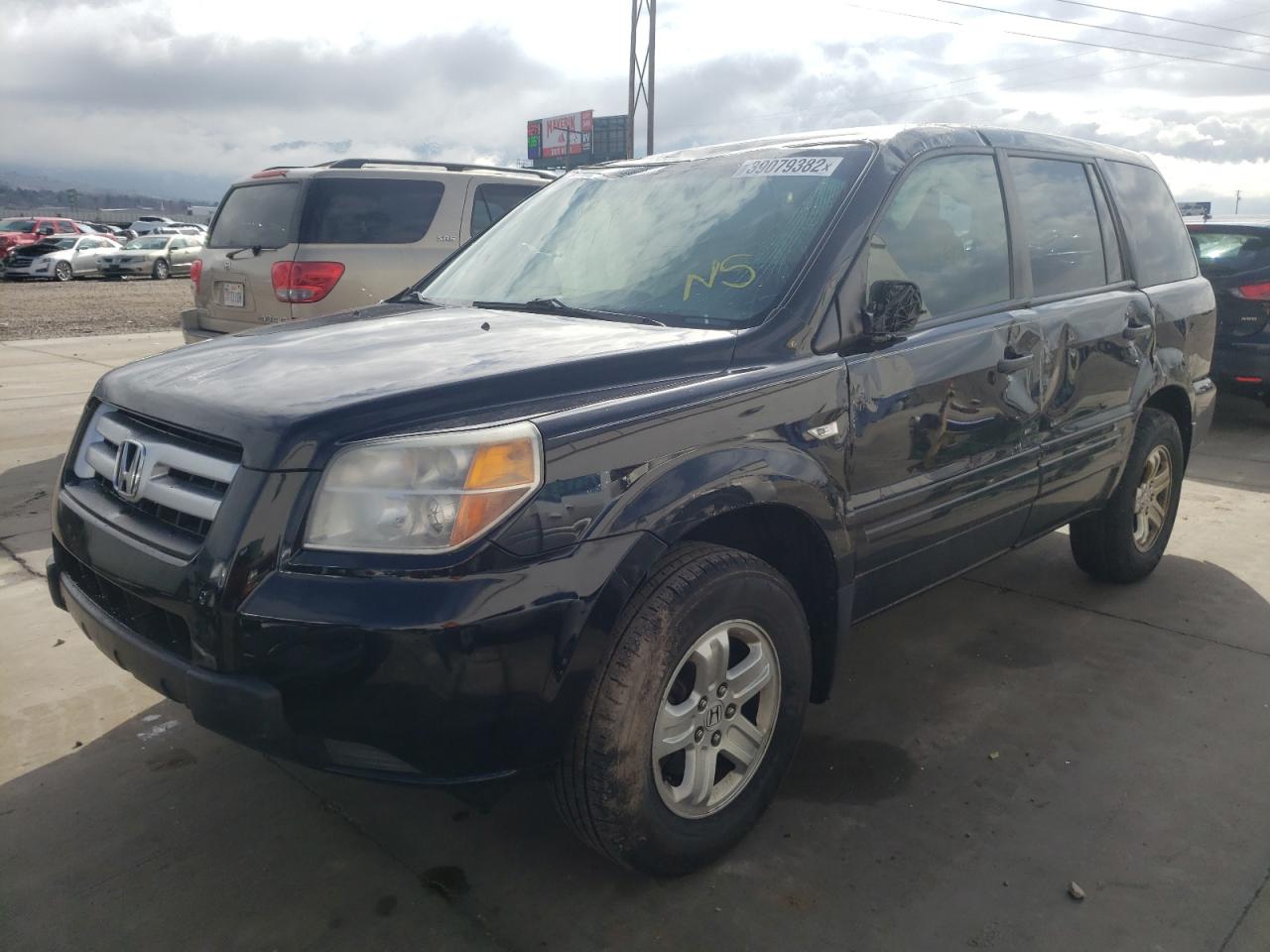 Photo 2 from auction – 2007 HONDA PILOT LX with VIN 5FNYF18147B007341