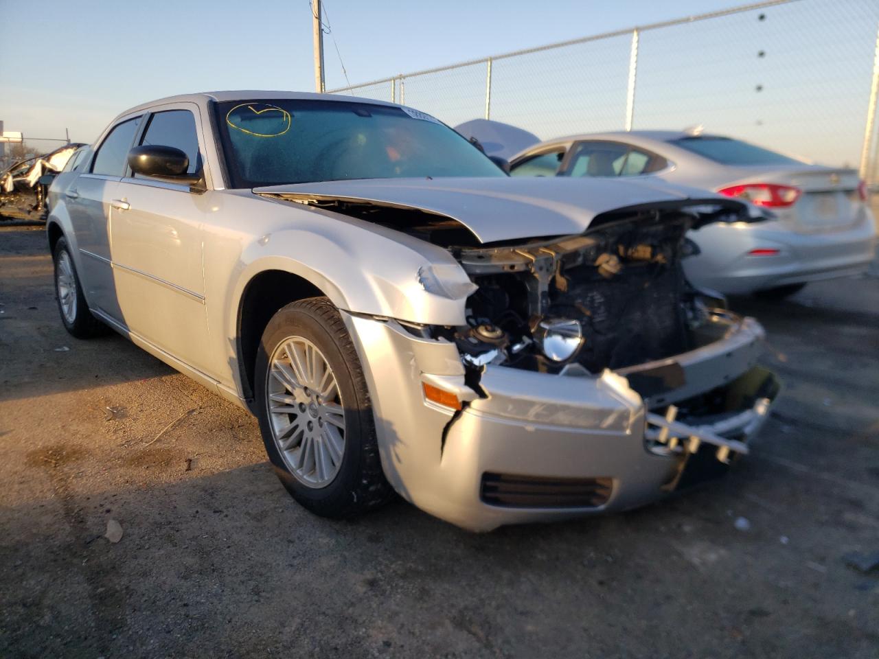 CHRYSLER 300 LX 2009 with VIN 2C3KA43D29H528762 - Photo from auction