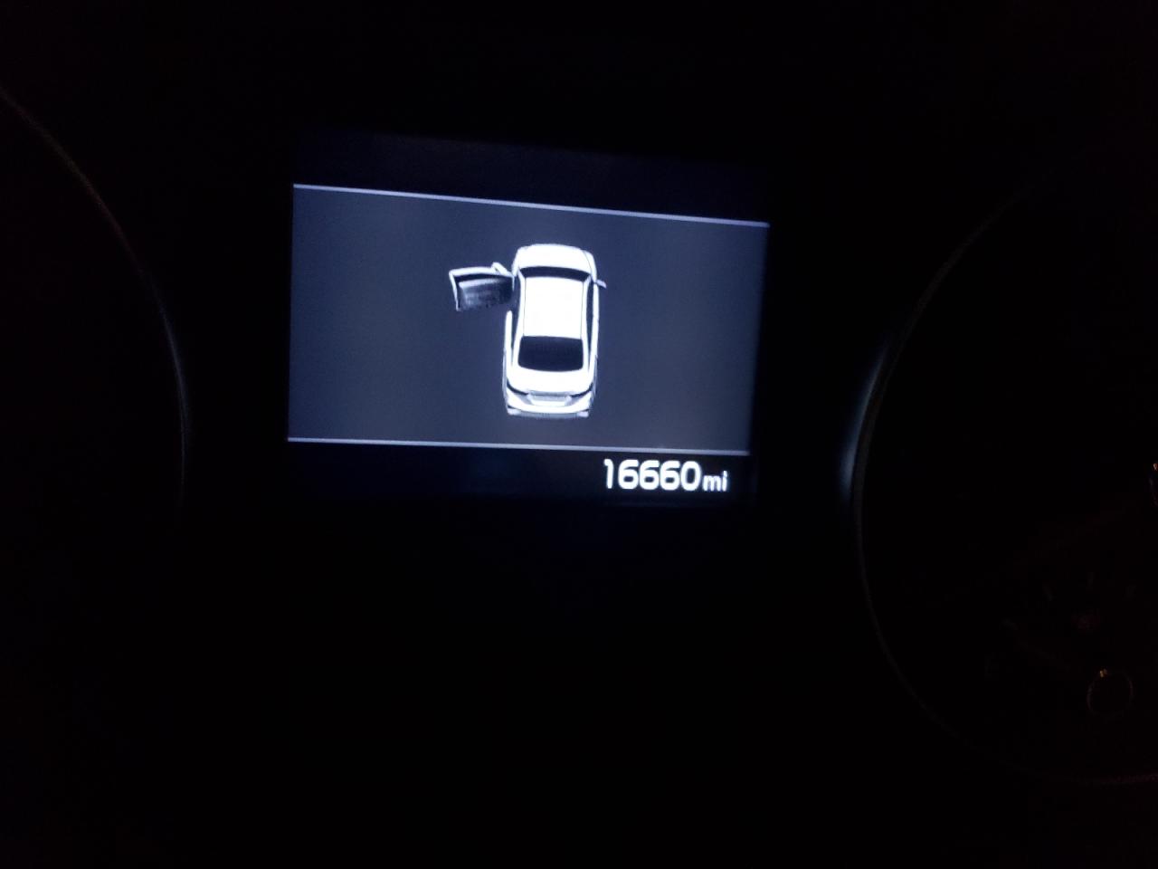 Photo 8 from auction – 2021 KIA FORTE FE with VIN 3KPF24AD8ME312397