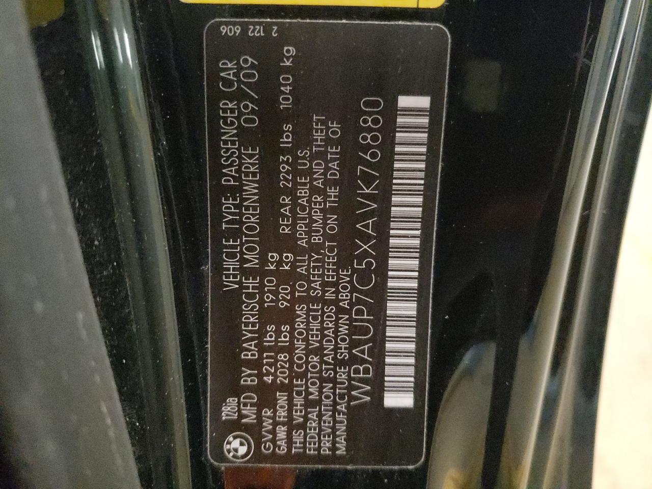 Photo 10 from auction – 2010 BMW 128 I with VIN WBAUP7C5XAVK76880