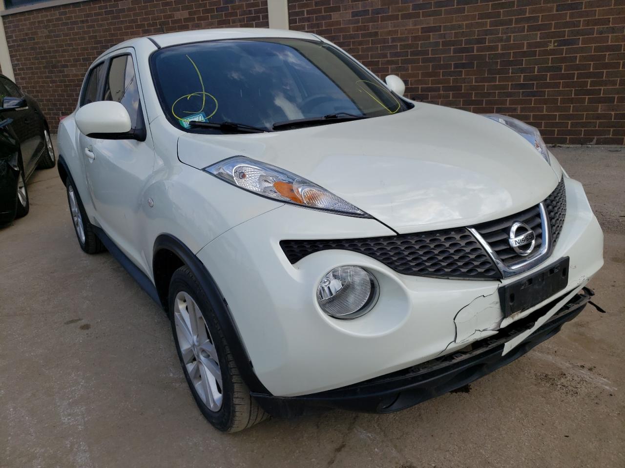 NISSAN JUKE S 2011 with VIN JN8AF5MR2BT010785 - Photo from auction