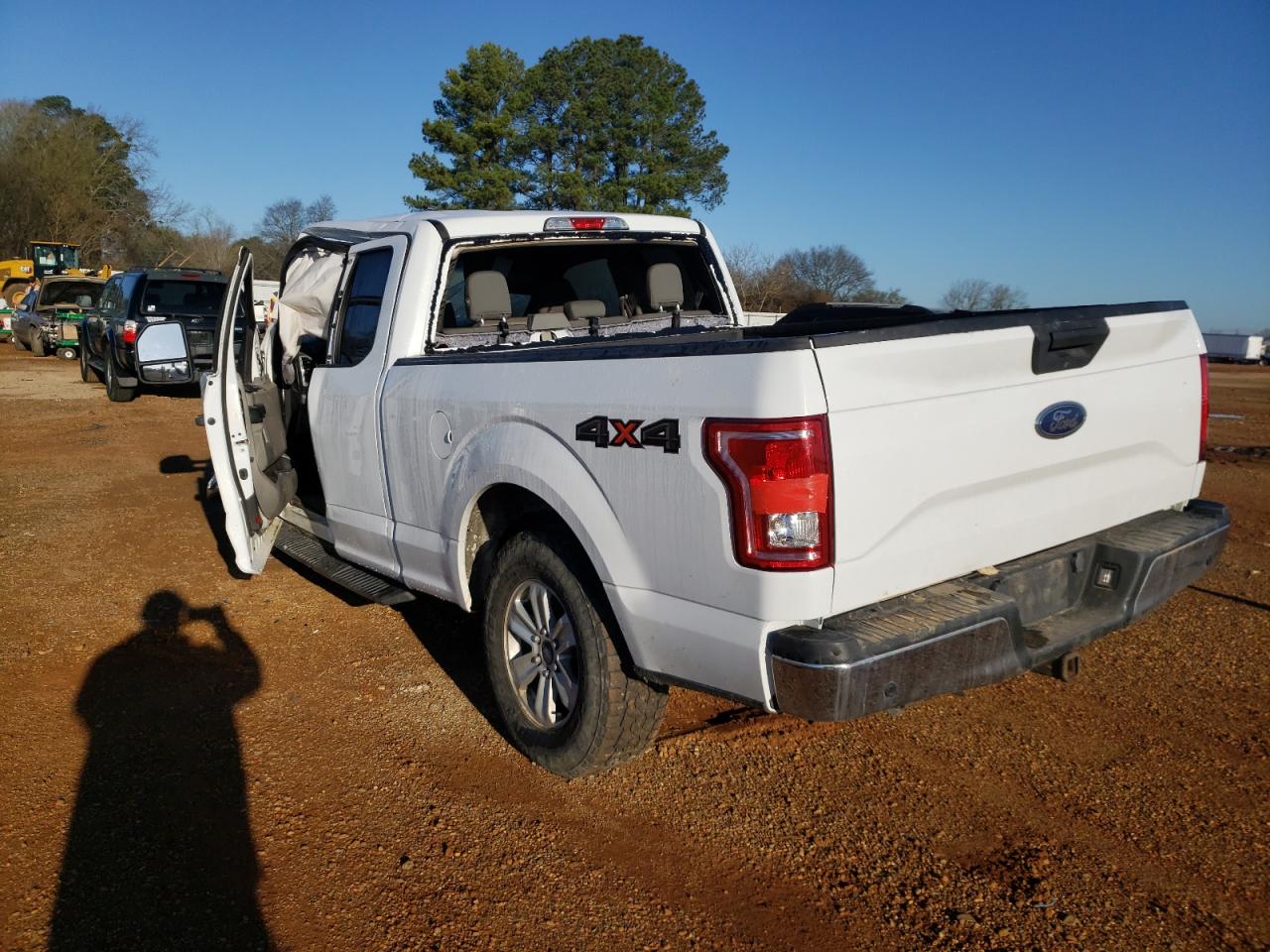 Photo 3 from auction – 2015 FORD F150 SUPER with VIN 1FTEX1EP7FKD13038