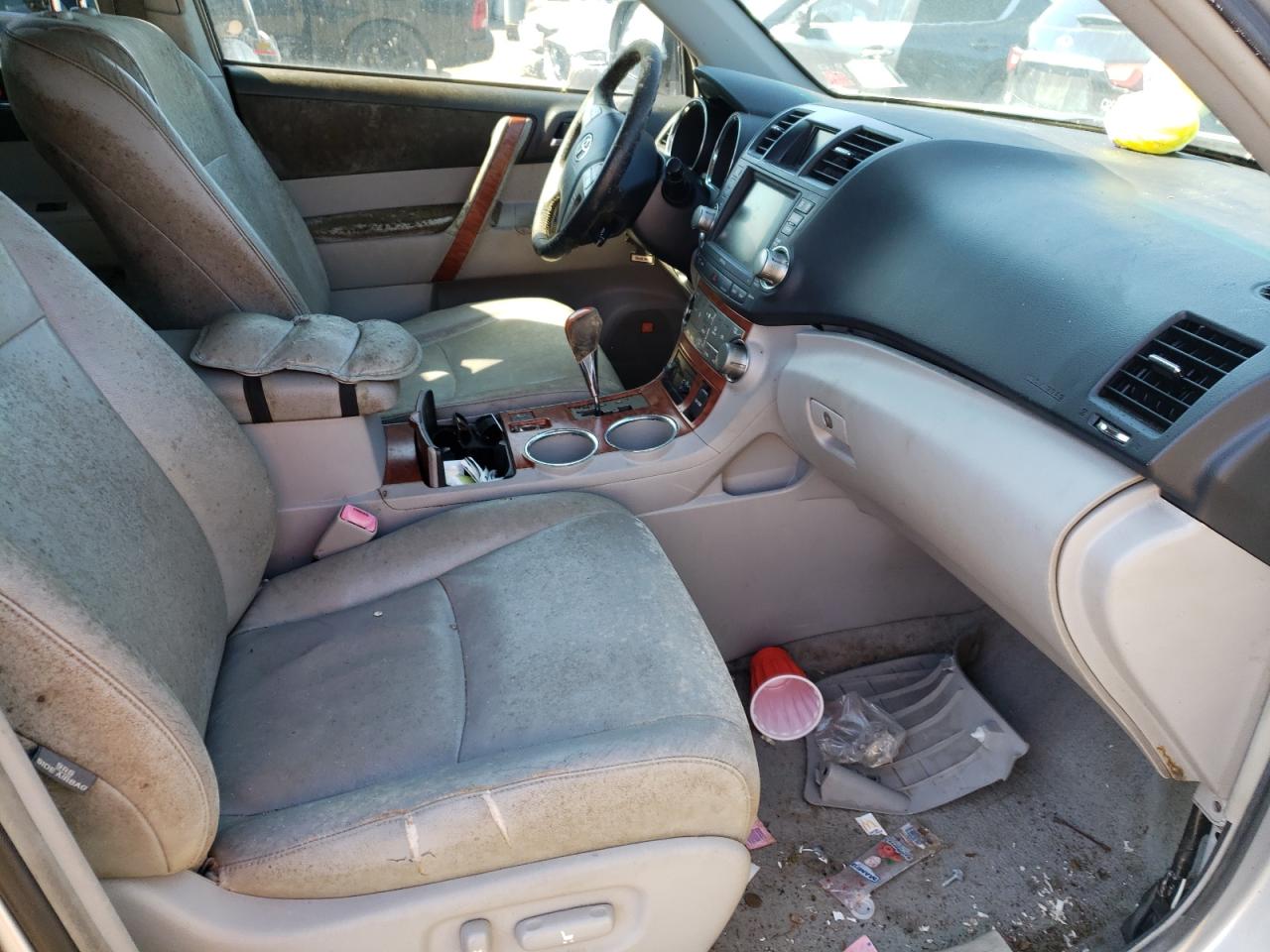 Photo 5 from auction – 2008 TOYOTA HIGHLANDER with VIN JTEES42A982021857
