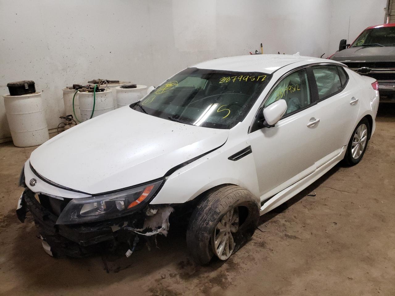Photo 2 from auction – 2015 KIA OPTIMA EX with VIN 5XXGN4A72FG369498