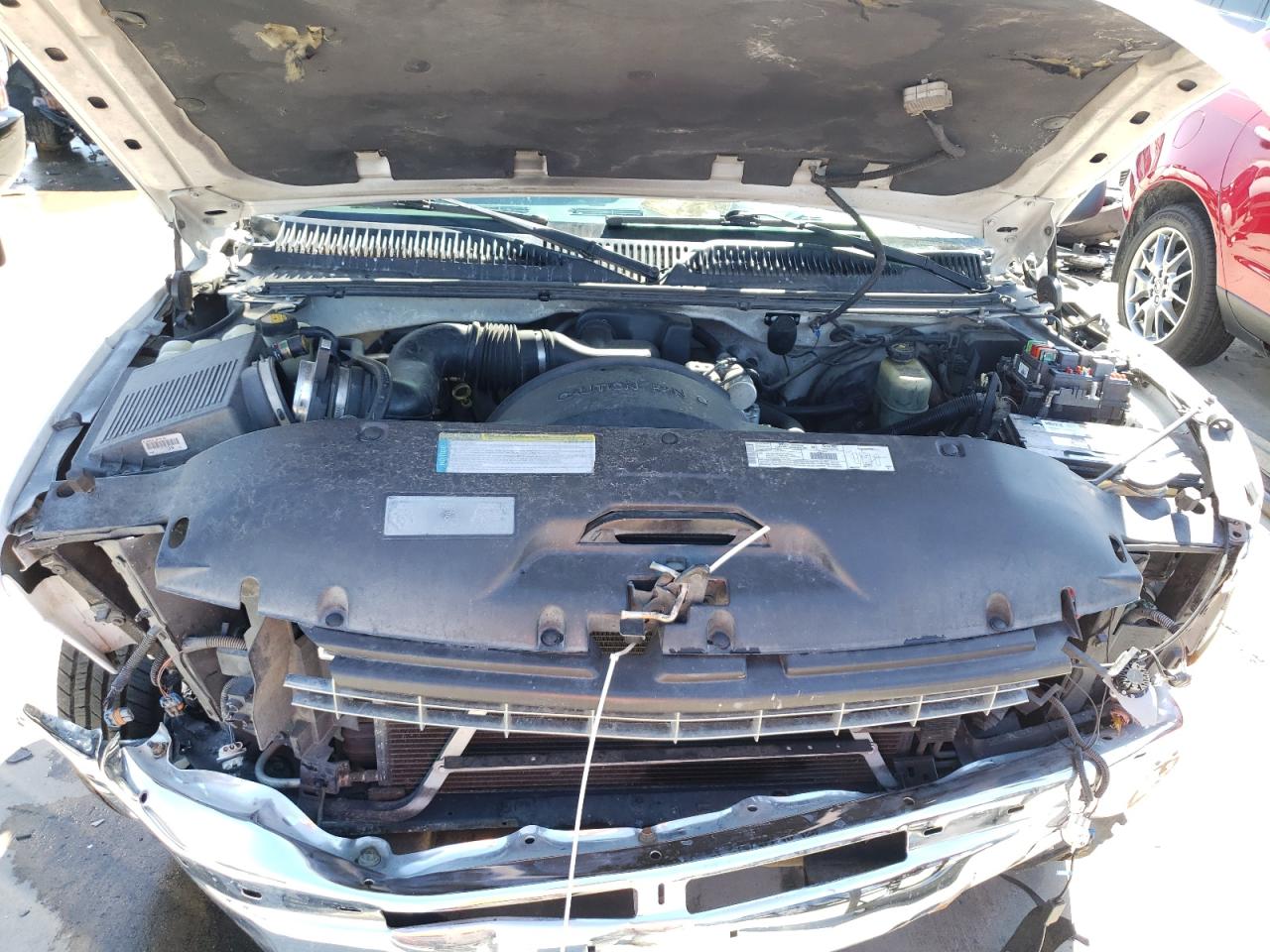 Photo 7 from auction – 2000 CHEVROLET SILVERADO with VIN 1GCEC14W3YZ365104